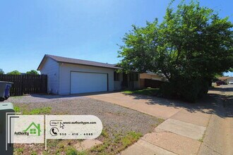 3673 Scorpius Way in Redding, CA - Building Photo - Building Photo