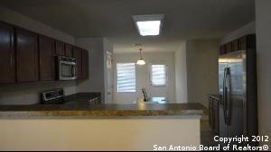 9226 Hanover Cove in Converse, TX - Foto de edificio - Building Photo