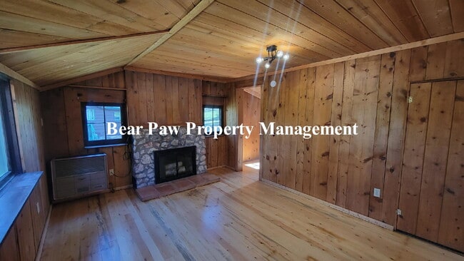 32993 Snowshoe Rd in Evergreen, CO - Building Photo - Building Photo