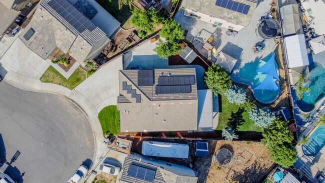 3083 N Stanley Ave in Fresno, CA - Building Photo - Building Photo