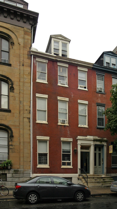 1126 Spruce in Philadelphia, PA - Building Photo