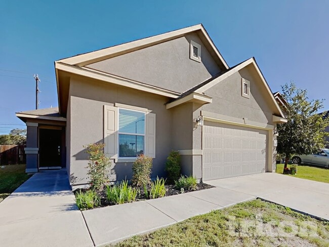 15307 Delta Pt in San Antonio, TX - Foto de edificio - Building Photo