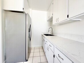 5419 Harold Way in Los Angeles, CA - Building Photo - Building Photo