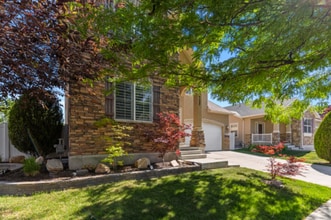 4127 W Red Orch Wy in West Jordan, UT - Foto de edificio - Building Photo