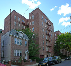 Sunnyhill Gardens in Woodside, NY - Building Photo - Building Photo