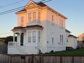 1627 Pine St in Eureka, CA - Building Photo
