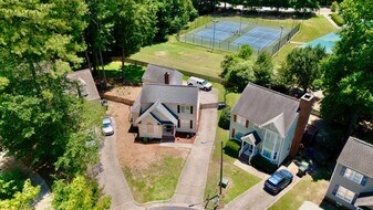 4512 Emmit Dr in Raleigh, NC - Building Photo