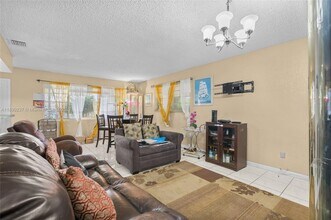 1041 NW 196th Ter in Miami, FL - Building Photo - Building Photo