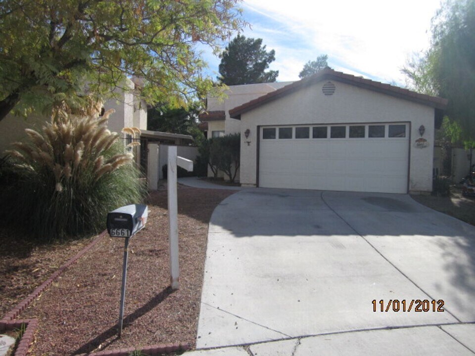 6661 W Telegraph Rd in Las Vegas, NV - Building Photo