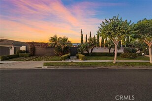 4621 Wayne Rd in Newport Beach, CA - Building Photo