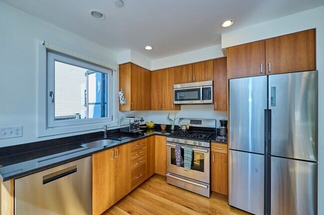 property at 17 Clary St