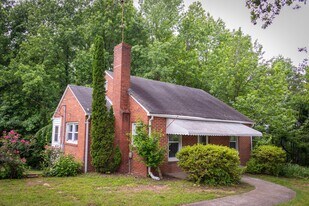 751 Harris Ave NW in Valdese, NC - Building Photo