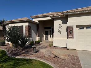 1302 W Lynx Way in Chandler, AZ - Building Photo - Building Photo