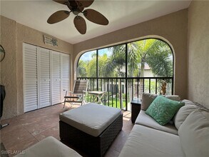 10041 Maddox Ln in Bonita Springs, FL - Foto de edificio - Building Photo