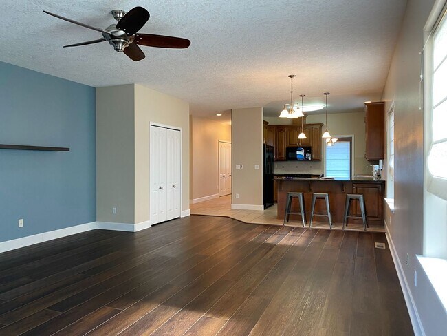 1217 Pomona St W in The Dalles, OR - Building Photo - Building Photo