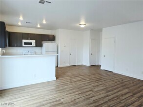 1928 Salvation St in Las Vegas, NV - Building Photo - Building Photo