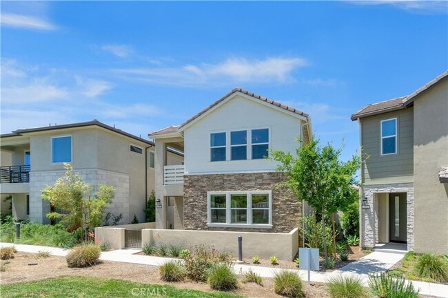 156 Chorus in Irvine, CA - Building Photo - Building Photo