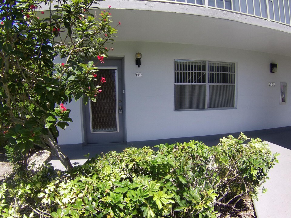 241 Piedmont F in Delray Beach, FL - Building Photo