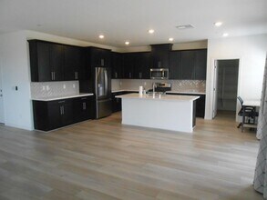 287 Mount Langley St in Henderson, NV - Building Photo - Building Photo