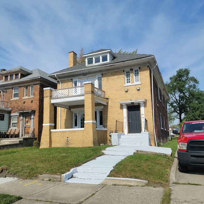 property at 1932 Taylor St