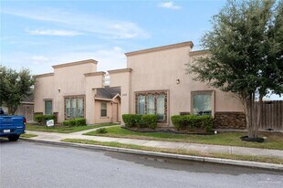 9 Taxco Ct in Edinburg, TX - Building Photo