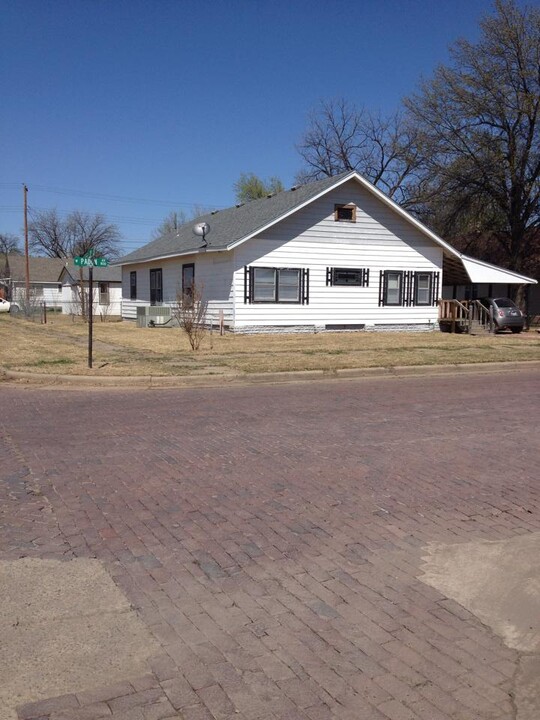 824 W Padon in Blackwell, OK - Building Photo