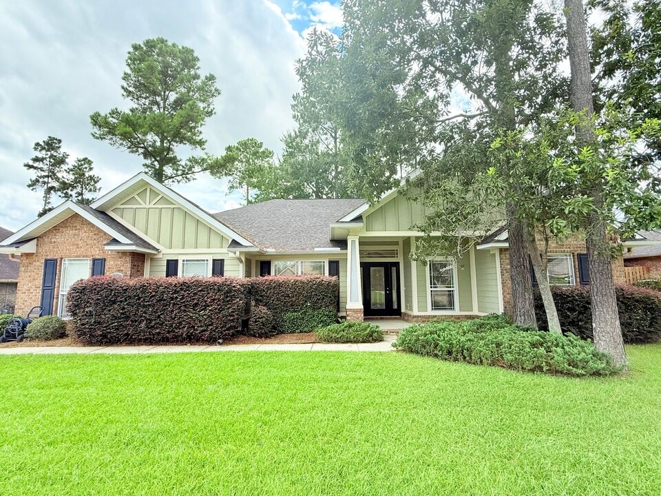 6017 Stonechase Boulevard in Pace, FL - Building Photo