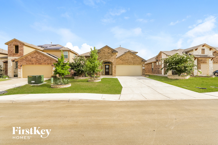 13519 Pickett Canyon in San Antonio, TX - Building Photo