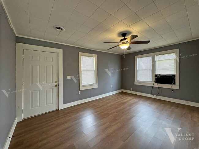 3046 W Walnut St in Springfield, MO - Building Photo - Building Photo
