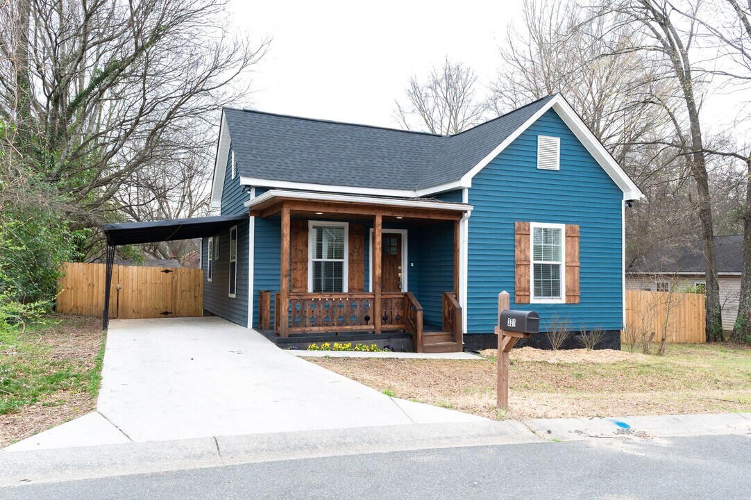 331 S Goff St in Charlotte, NC - Building Photo
