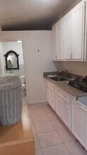 1425 Hillcrest Dr-Unit -1 in Lake Worth Beach, FL - Building Photo - Building Photo