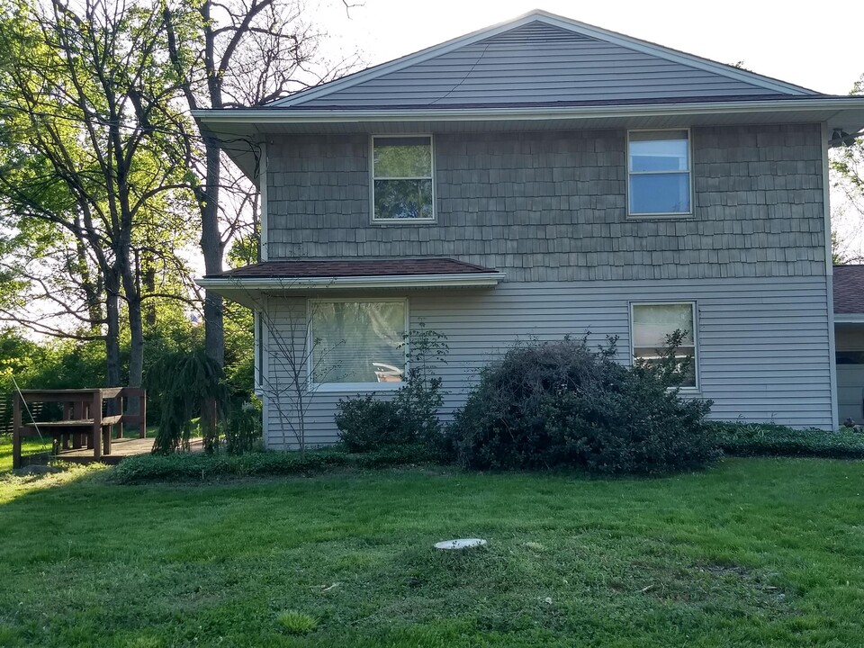 926 Cedar Dr in Oxford, OH - Building Photo