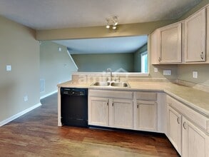 5657 Valhalla Way in Indianapolis, IN - Building Photo - Building Photo