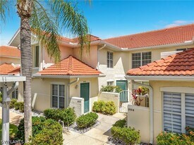 4970 Deerfield Way in Naples, FL - Building Photo