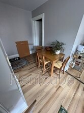 243 W 11th St in Dubuque, IA - Building Photo - Building Photo