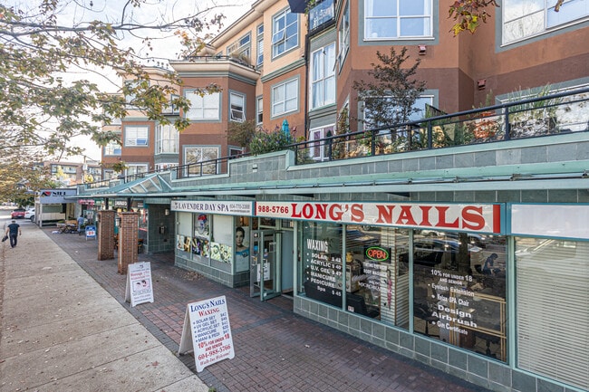 141-155 W 3rd St in North Vancouver, BC - Building Photo - Building Photo