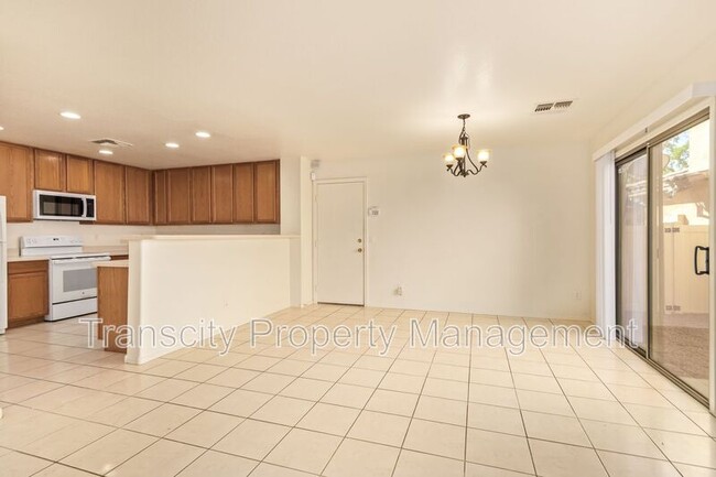 5854 E Harmony Ave in Mesa, AZ - Building Photo - Building Photo