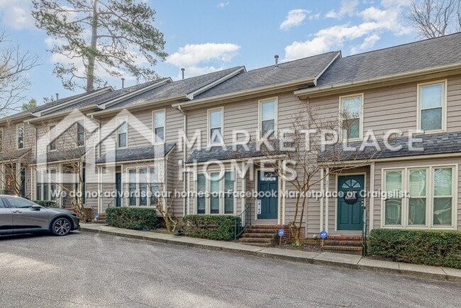 225 Woodside Ave in Fayetteville, NC - Building Photo - Building Photo