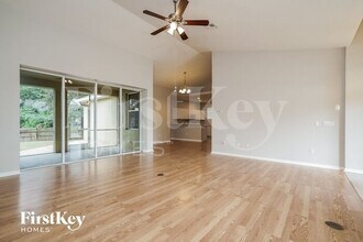17528 Braddock Rd in Ft. Myers, FL - Building Photo - Building Photo
