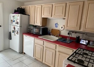 205 Rano Blvd in Vestal, NY - Foto de edificio - Building Photo