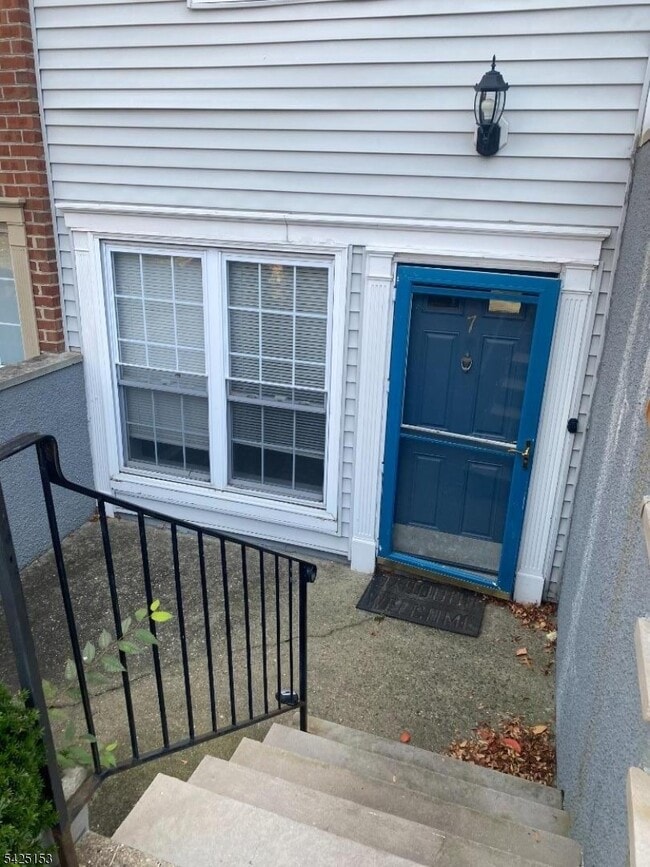 7 Rutgers Dr in Newark, NJ - Building Photo - Building Photo