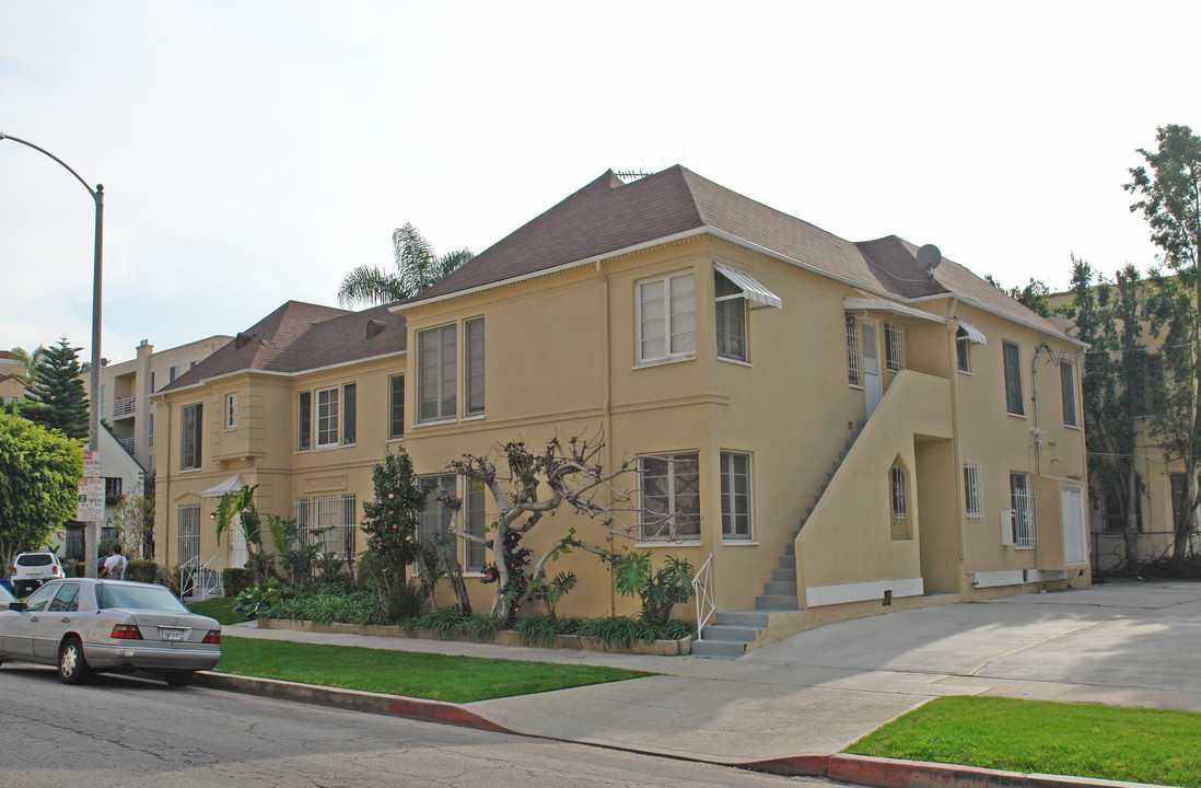 5154 W 4th St in Los Angeles, CA - Building Photo