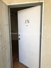 15000 Downey Ave in Paramount, CA - Foto de edificio - Building Photo