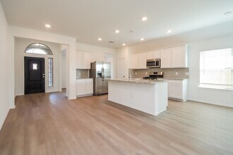 712 Autumn Lake Ln in Magnolia, TX - Building Photo - Building Photo