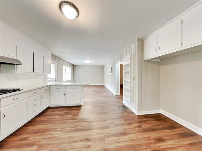 property at 199 Howard St NE