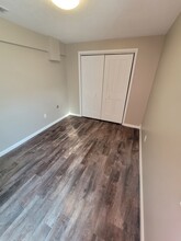 110 W Main St, Unit 4 in Dodge Center, MN - Building Photo - Building Photo