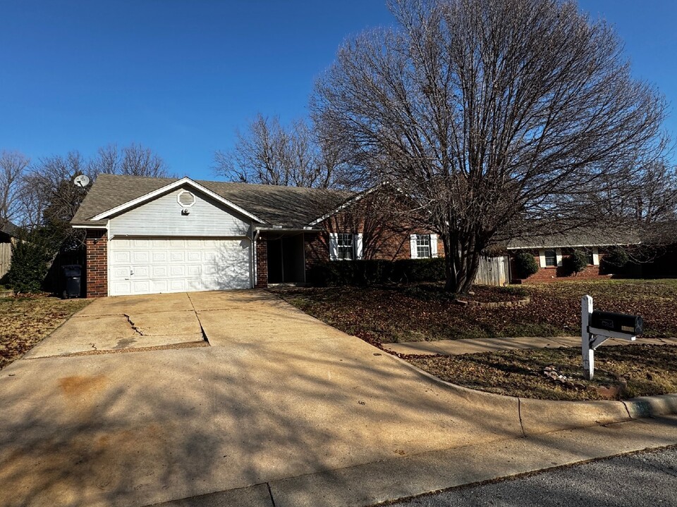 1309 NW 184th St in Edmond, OK - Building Photo