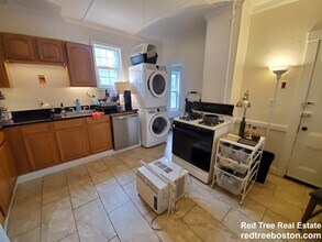 30 Garland Ave in Malden, MA - Building Photo - Building Photo