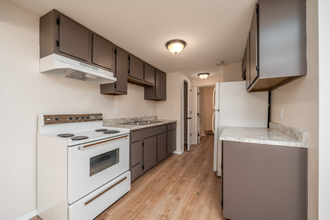 808 S Main Ave, Unit 103 in Colton, SD - Building Photo - Building Photo