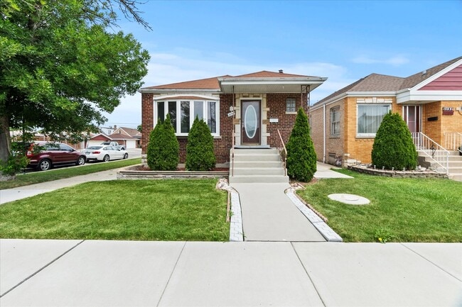 property at 3656 W 70th Pl